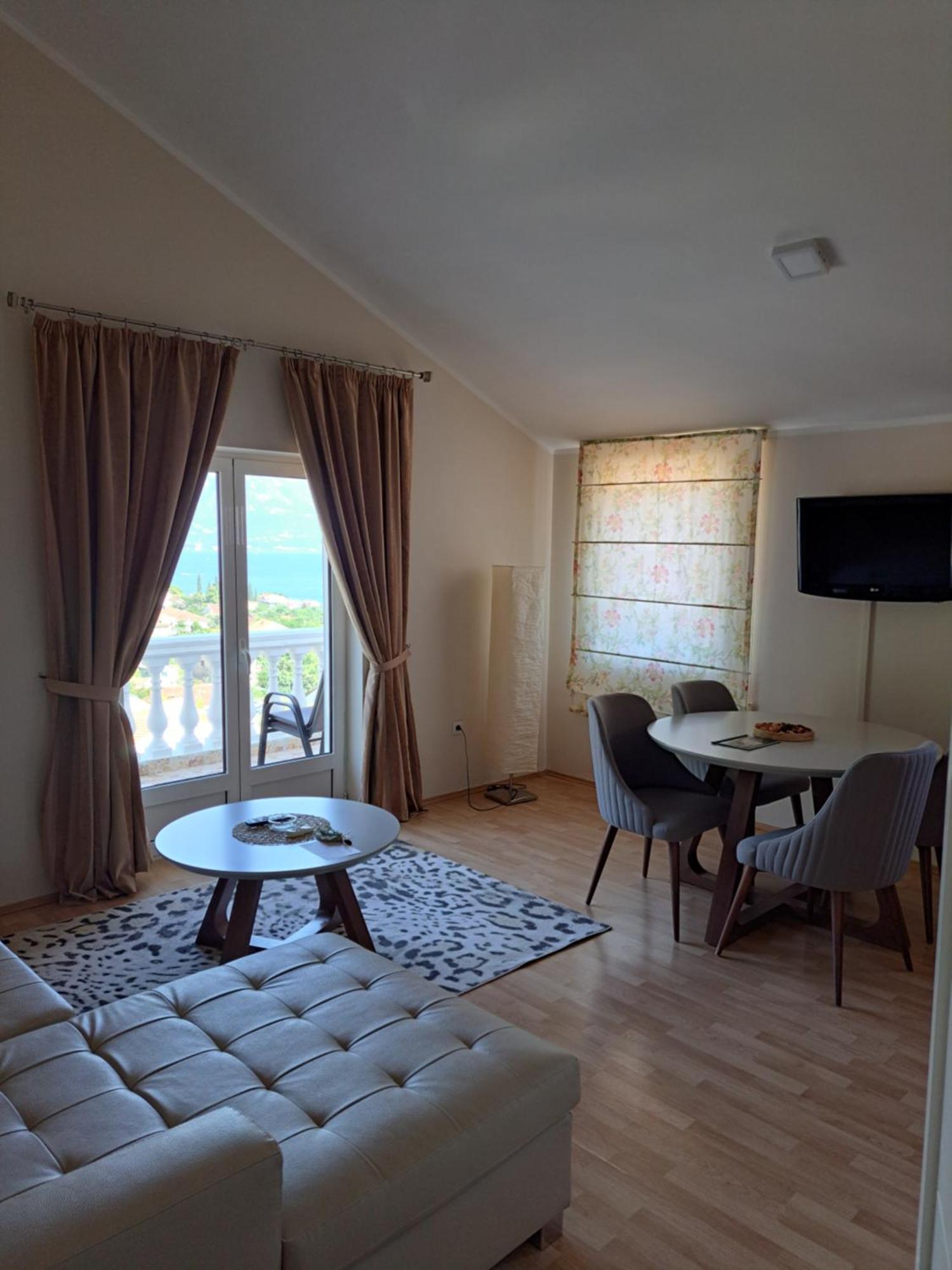 Monte Aria Panorama Suites Herceg Novi Zimmer foto